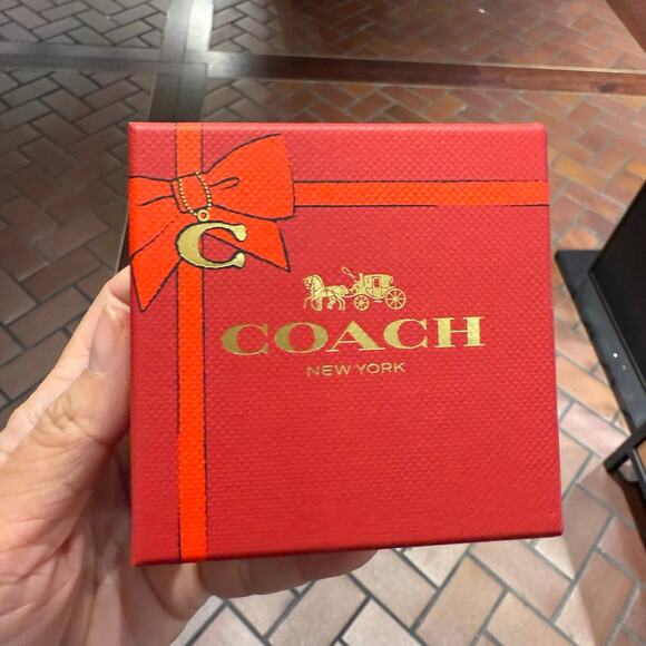 NWT COACH Bow Pearl Earrings CY107 Holiday Gift Gold/Pearl - Picture 3 of 6